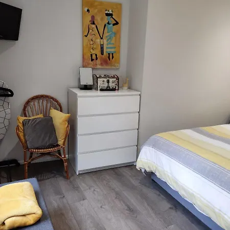 Дом отдыха Self-contained In The Heart Of With Parking *