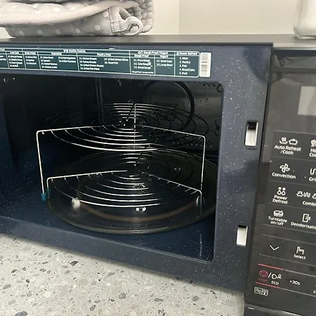 Self-contained In The Heart Of With Parking Дом отдыха