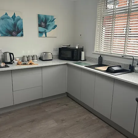 Дом отдыха Self-contained In The Heart Of With Parking Исингволд