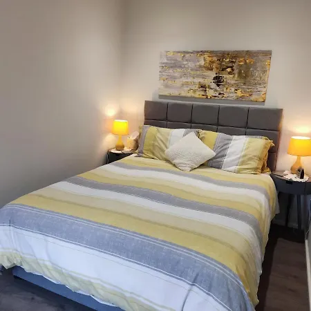 Self-contained In The Heart Of With Parking * 이징올드