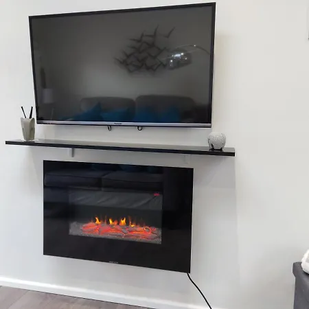 Self-contained In The Heart Of With Parking *