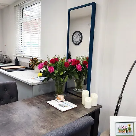 Self-contained In The Heart Of With Parking 펜션 *